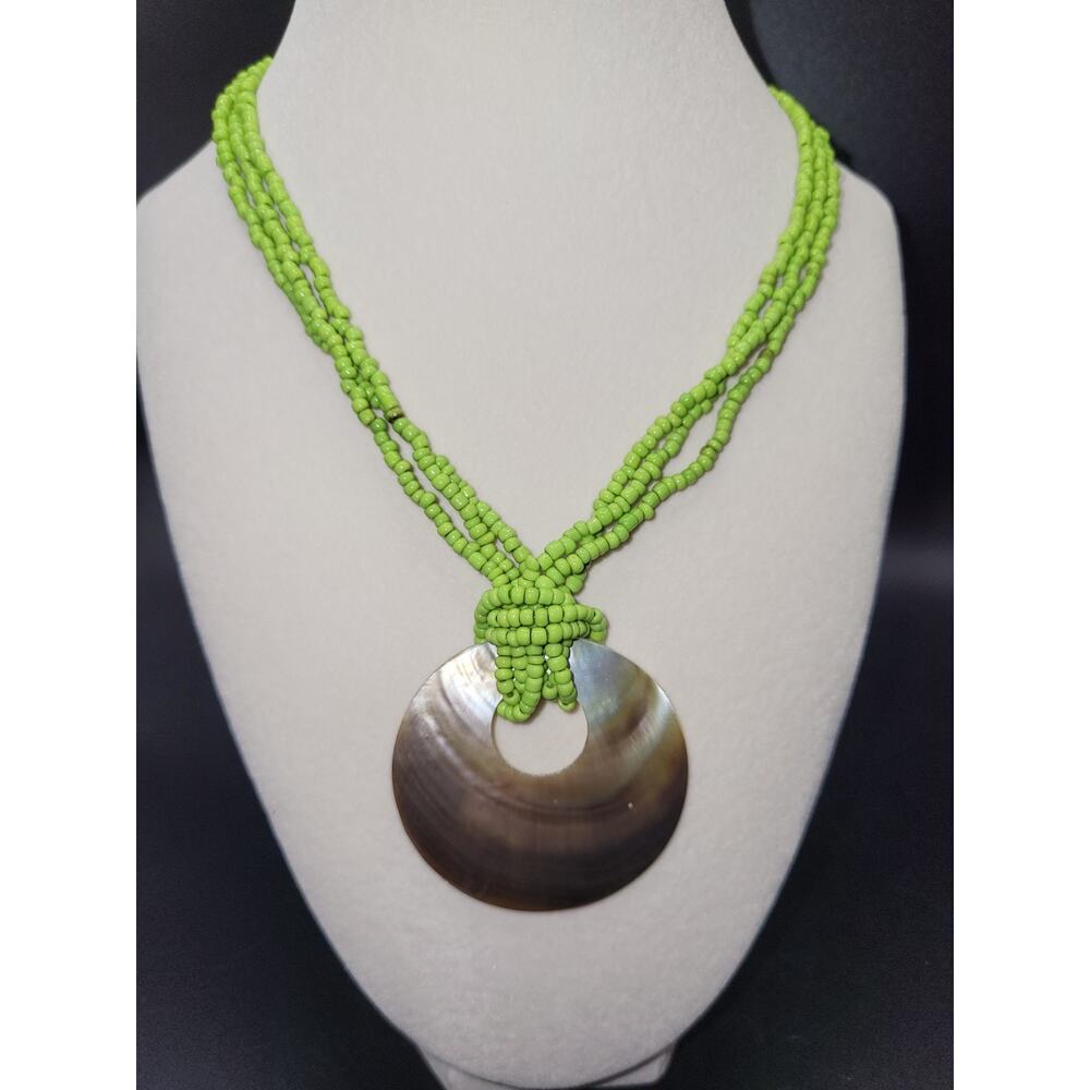 NATURAL SHELL CHOKER Lime Green Beads